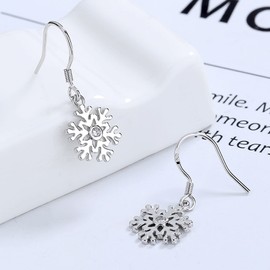 Snowflake Drop Earrings,Snowflake Hook Earrings for Women Girls Copper Plated Dangle Snowflake Earrings Dangle Drop Earrings Christmas Earrings Gift Present