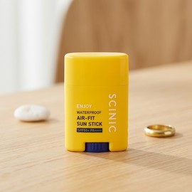 Cynic Scinic Enjoy Waterproof Air Fit Sun Stick 20g (SPF50+) 1 unit I agree to the use of personal information / 싸이닉 엔조이 워터프루프 에어핏 선스틱 20g(SPF50+) 1개 개인정보 활용에 동의합니다