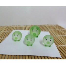 Cutie Mother Pig With 3 Baby Piggy Sanded Glass Display Figure Set Green