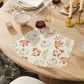 Artoid Mode Juego de 4 manteles individuales de calabaza y hojas de arce redondos con cuña para mesa, decoración de mesa de cocina y comedor de temporada de otoño para fiesta en interiores en el hogar