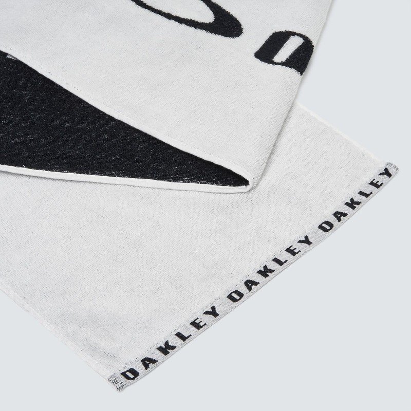 Oakley Towel ESSENTIAL TOWEL 110 FOS901441, white