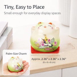 kcrygogo Green Maneki Neko Lucky Cat Figurine, Ceramic Japanese Fortune Cat Statue with Happiness Health Artwork and Red Cushion, Cute Good Luck Desk Shelf Table Decor Gift for Home Office Shop