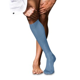 FALKE Men's No. 9 Knee Socks Breathable Cotton High Quality Silky Shine Elegant Reinforced Men's Socks Flat Seam Pressure-free Toe Fine Smooth Plain Business 1 Pair, Airy Blue 6707