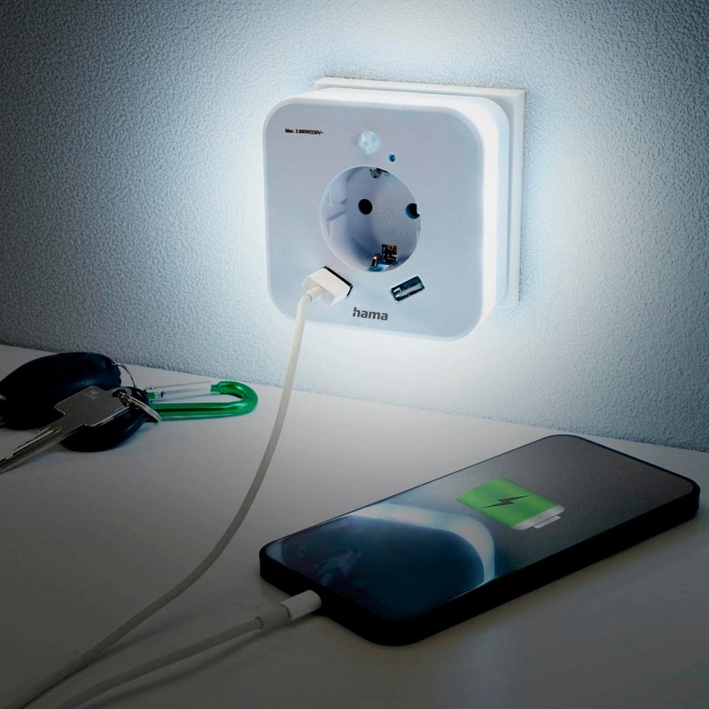 Hama LED Night Light with Socket, 2 USB A Outputs,