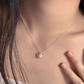 Inateannal Faux Pearl Necklace Chain Single Pearl Pendant Necklace Minimalist Thin Chain Short Necklace Jewellery for Women Girls
