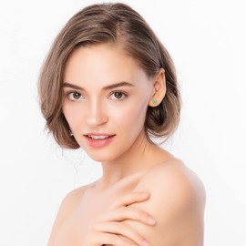 Jade Earrings Studs,6mm Light Green Jade Earrings for Women,925 Sterling Silver Stud Earrings Jade Jewellery Good Luck Earrings Gift for Birthday Anniversary