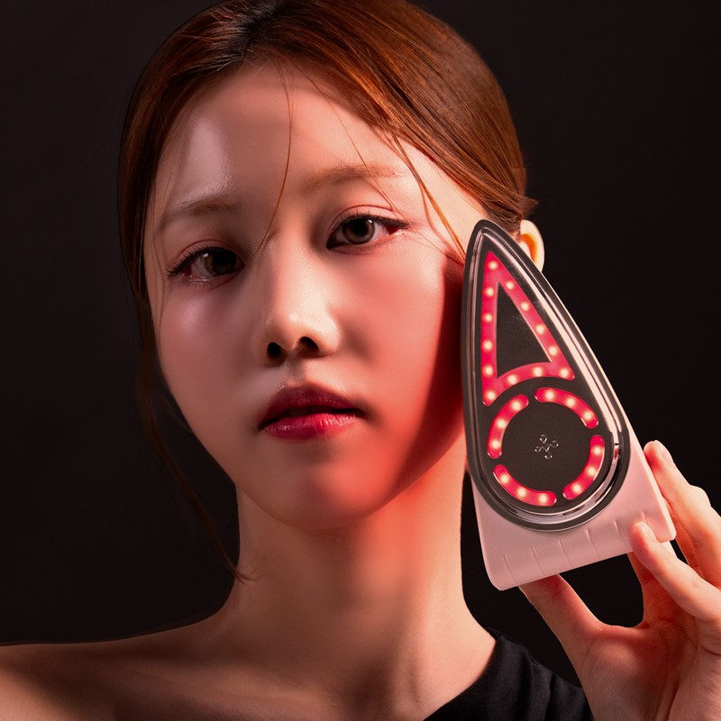 셀올로지 셀뉴머 아이언 4 in 1 탄력 EMS 갈바닉 뷰티디바이스