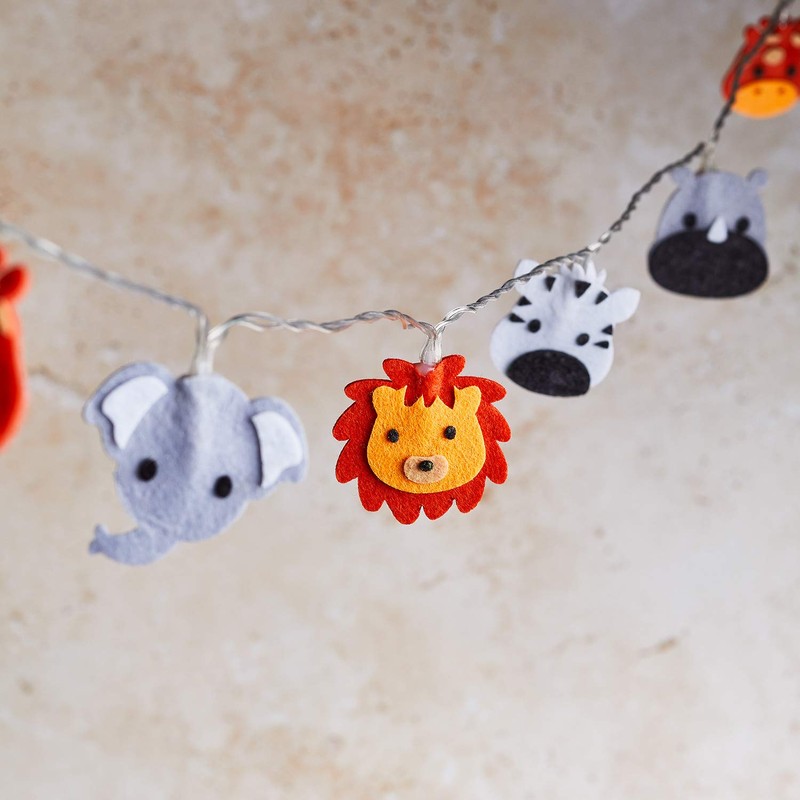 Lights4fun 16er LED Safari Lichterkette mit Filz Motiven Kinderzimmer Timer