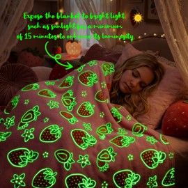 Strawberry Blanket for Girls/Kids, Strawberry Gifts for Girls Age 3-12, Toddler Blanket for Kids, Soft Fleece Glow in The Dark Blanket Throw Christmas Birthday Gifts