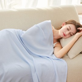 AmyHomie Cooling Blanket King Size, 100% Rayon Derived from Bamboo, Cool Summer Blanket for Hot Sleepers, Soft Comfy Lightweight Blankets for All Seasons(Blue, 90×108in)