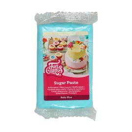 FunCakes Pasta di Zucchero Baby Blue: facile da usare, liscia, flessibile, morbida e pieghevole, perfetta per decorare torte, halal, kosher e senza glutine. 250 gr