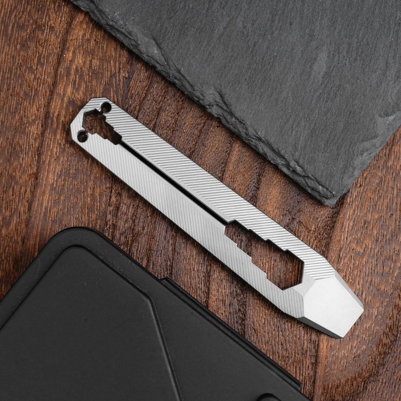 ainhue A39 Compact 3.9 Inches Stonewashed TC4 Titanium Pry Bar