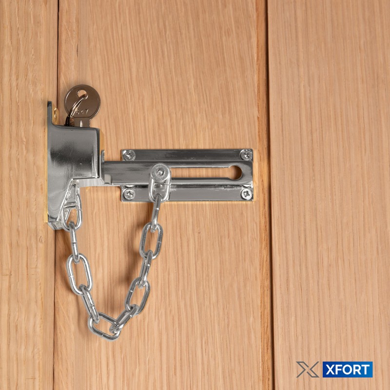 XFORT Polished Chrome Locking Door Chain, Front Door Security Chain