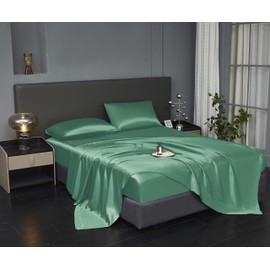 Revdomfly 4 Pcs Queen Size Luxury Silky Soft Grass Green Satin Sheet Set,1 Premium Moisture Wicking Fitted Sheet Fits Up to 16 Inches Deep Pocket + 1 Flat Sheet + 2 Pillowcases（Grass Green, Queen）