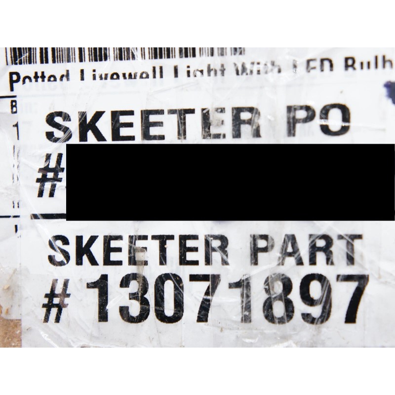 Skeeter New Genuine OEM Skeeter Potted Livewell Light w/ LED