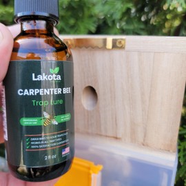 LAKOTA Naturals Carpenter Bee Trap Lure Attract More Bees to Your Traps Carpenter Bee Traps for Outside