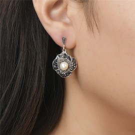 Sterling Silver Marcasite Crystal Pave Flower Fresh Water Pearl Earring (2M-2171BKFP)