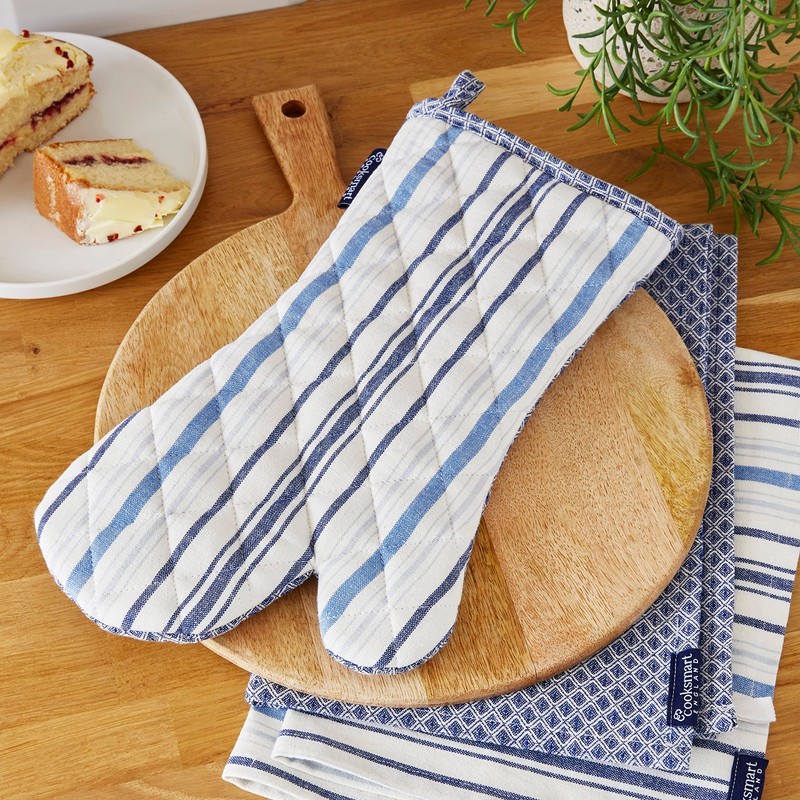 Cooksmart British Designed Oven Gloves | Modern Design Gauntlet Oven