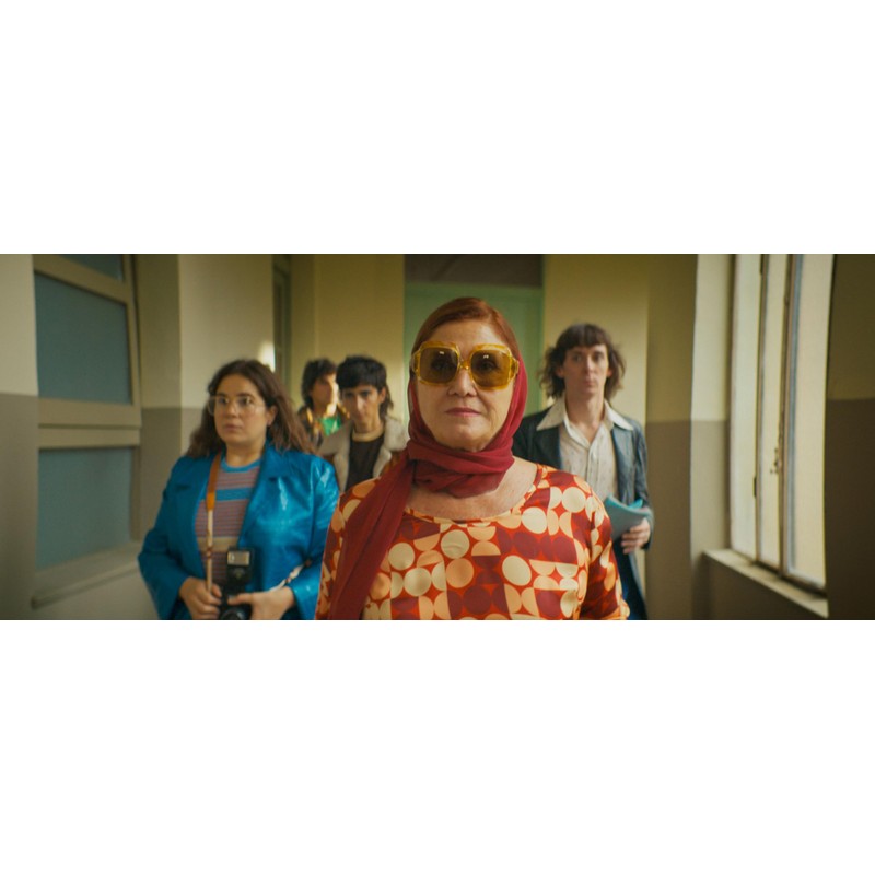 Love & Revolution (OmU)