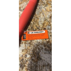 Le Creuset Green OR red LE CREUSET MediumLong Revolution All Silicone Spatula NWT Utensil