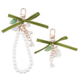Guqqeuc Pearl Bow Flower Wristlet Keychain Accessories for Women Girls Bow Keychain Pendant Flower Keyrings for Girls Pearl Key Ring Bracelet Wristlet Keyring for Car Keys Handbag Bag Charms 2Pcs
