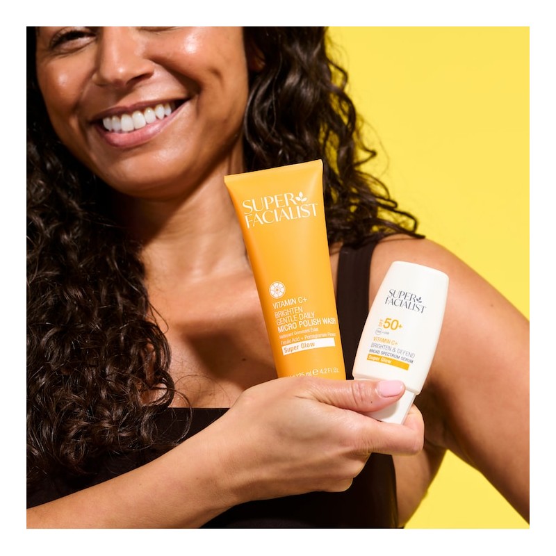 Super Facialist Vitamin C Micropolish Wash