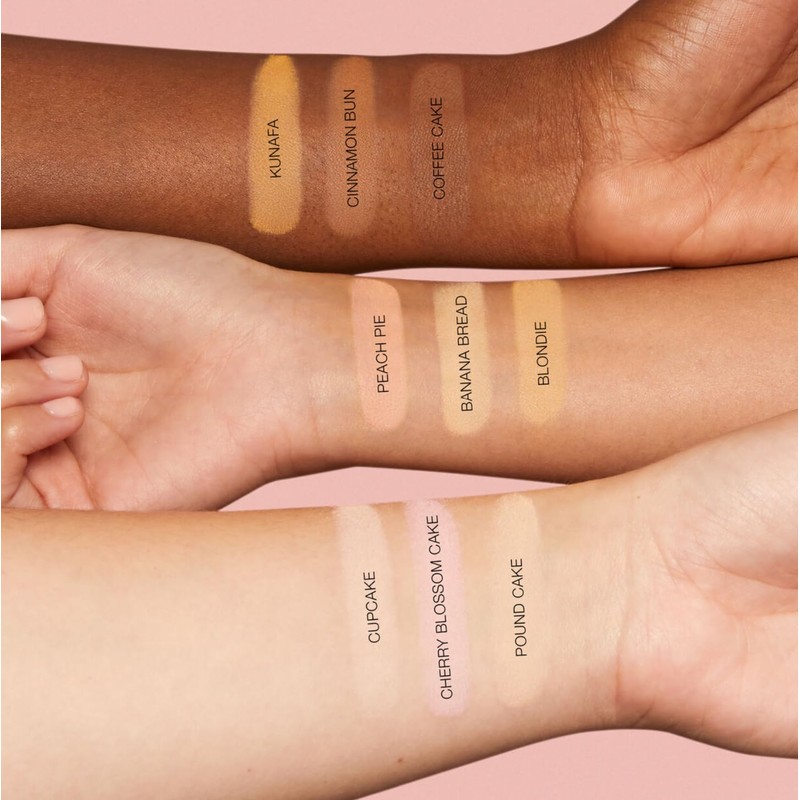 HUDA BEAUTY Easy Bake and Snatch Pressed Talc-Free Brightening and