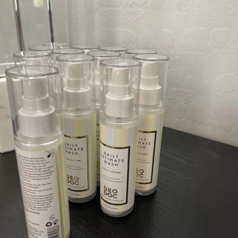 Soothe Au Naturel Gentle Foaming Feminine Wash with ph balanced