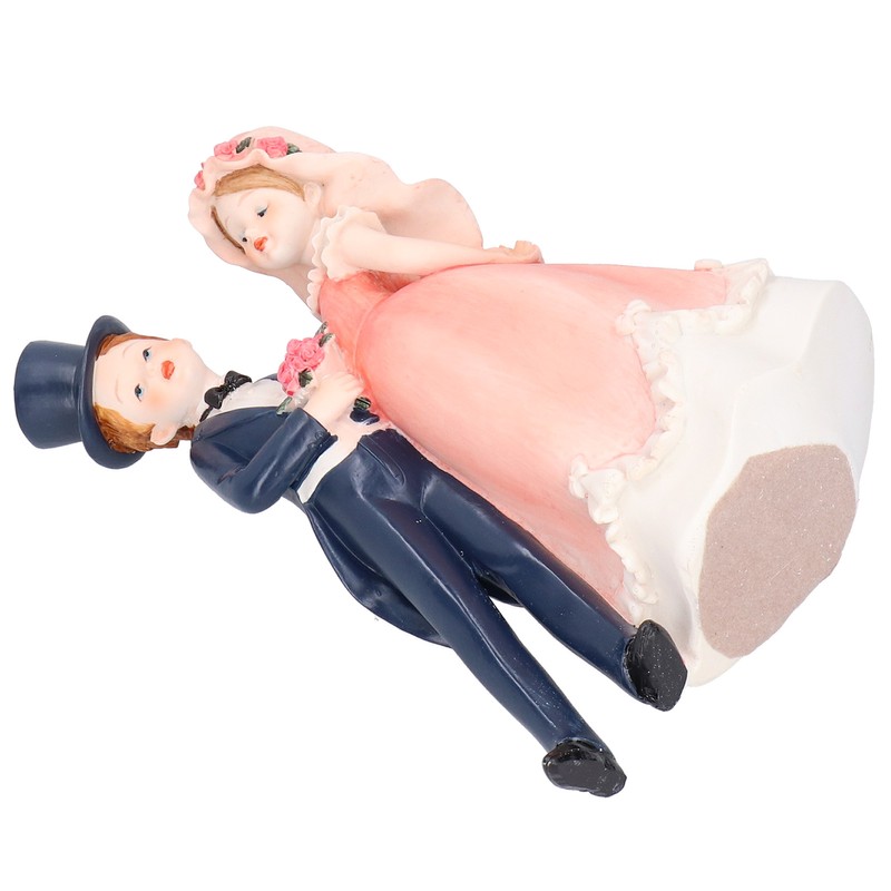 European Style Couple Craft Figurine Resin Craftwork Table Ornaments Home