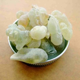 Frankincense 100% Pure Organic Frankincense Resin Masks Oman Royal Hojari Frankincense Resin Incense Aroma Slight Citrus Scent Fresh 0.7 oz (20 g)