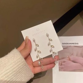 Wedding Earrings for Women Bride Eearrings for Girls Bridesmaid Earrings for wedding Bridal Drop Earrings Teardrop Wedding Earrings for Brides Bridesmaids Mother Proposal Gifts