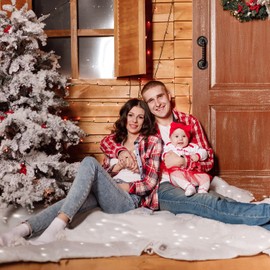 Christmas Fake Snow Blankets 2.3 x 6.6 Ft Snow Blanket Roll Fake Snow Decoration Fake Snow for Crafts Fake Snow for Crafts Artificial Snow Carpet, 3.3 Ft Fairy Lights for Party (Low Density, 2 Pcs)