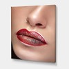 DesignQ Close Up Lips With Professional Make Up & Lipstick
