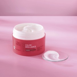 Wella Professionals Invigo Color Brilliance Mask Fine - Professional Hair Mask for Fine, Coloured Hair - Colour-Protecting Hair Treatment with Vitamin E and Antioxidants - 500 ml