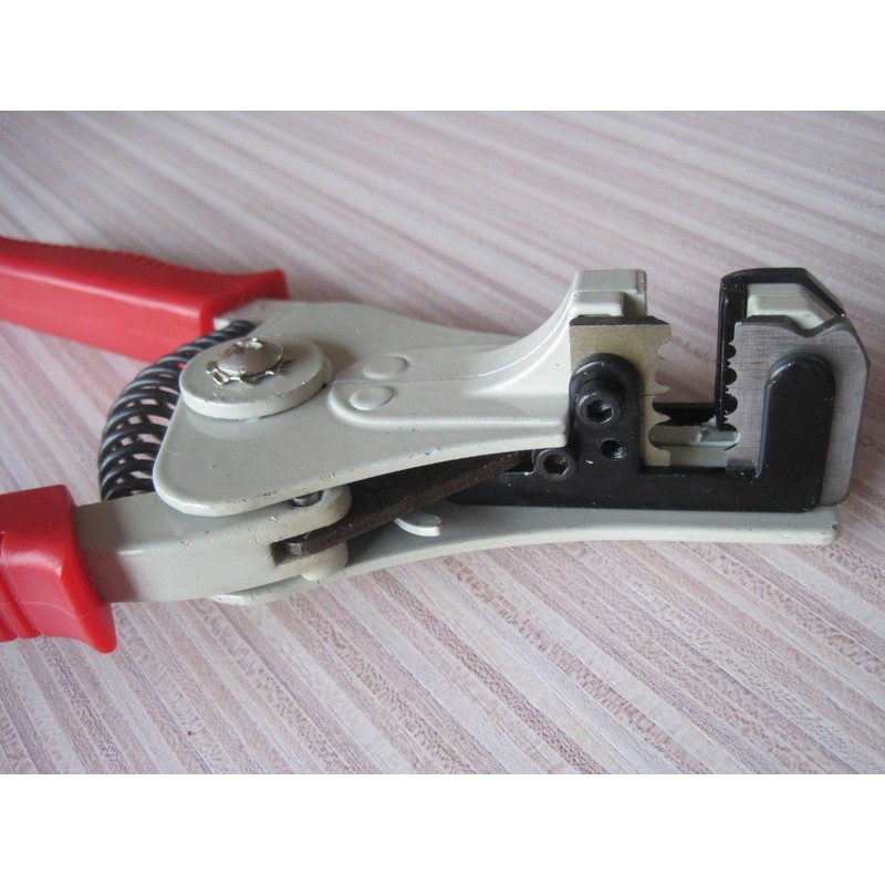 Solar PV Wire Stripper LS-700E for Stripping Solar Cable 1.5-6