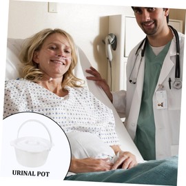 PACKOVE Portable Urinal Bucket with Lid Thickened Handle Chamber Pot for Elderly Non Slip Design for Home Hospital Use Easy to Move Clean Durable Plastic Bedpan