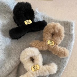 Maillard Mid-Stitched Hair Claw Clip with High-Quality Letter Design - Shark Clip Headwear 125 One Size/Square M Beige 11cm 20ea