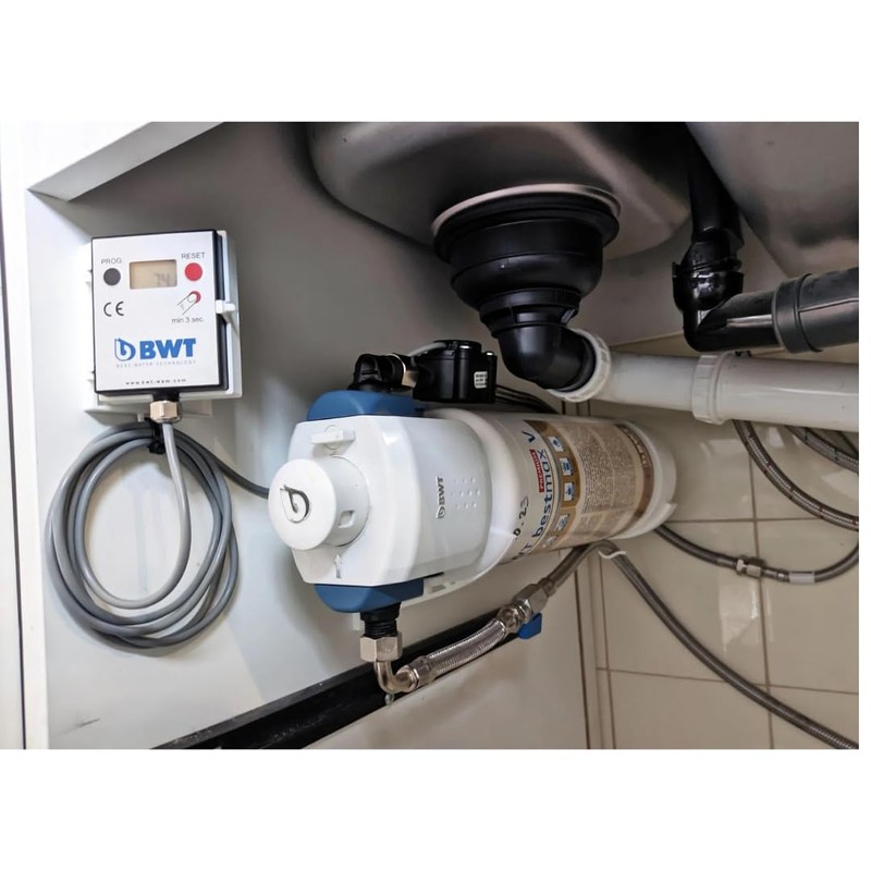 BWT Aquameter 3/8" LCD Faucet Filter - Multi-Colour Unique