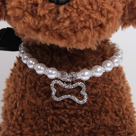 XKSRWE Dog Cat Pearls Necklace Collar with Rhinestones Bone Charm Pendant Pet Puppy Jewelry Accessory (Crystal, Medium)