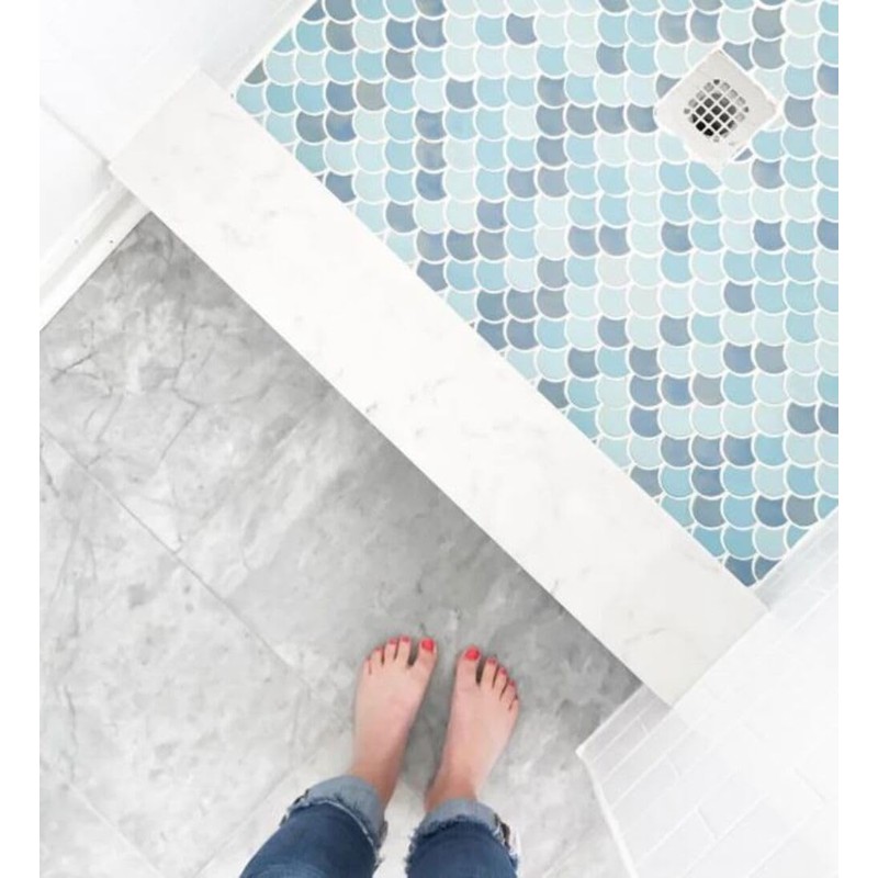 Tenedos Marbella Azul and Bianco Scallop Fishscale Textured Porcelain and