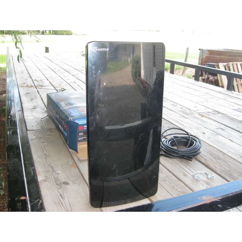 ANTOP AT-400 Black HDTV Antenna, up to 65 Mile Range