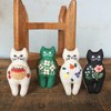Piece Embroidery Kit "nekogao Brooch Kit" - Small Florets -