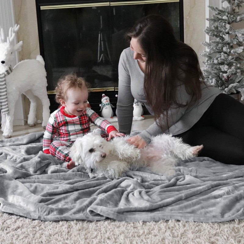 Bedsure Fleece Throw Blanket for Sofa - Soft Cosy Fluffy