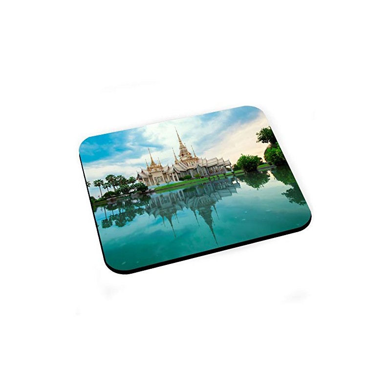 Mausunterlage Der Tempel von Khorat spiegelt Sich in Clear Water