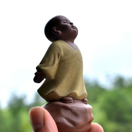 KINGZHUO Ceramic Little Cute Buddha Statue Monk Figurine Creative Baby Crafts Dolls Ornaments Gift Classic Chinese Delicate Ceramic Arts and Crafts Tea Accessories 4'' Inches High