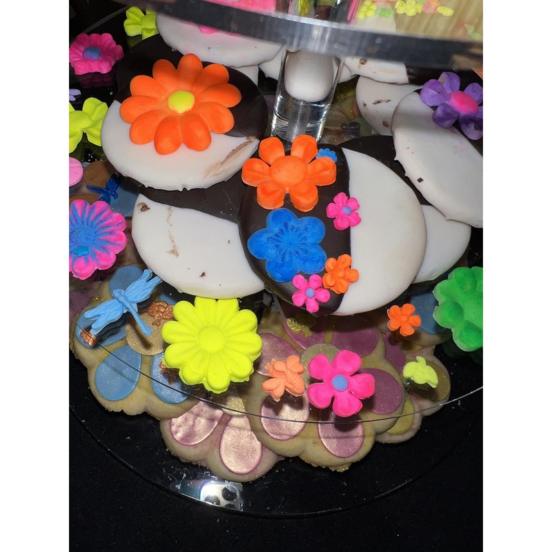 Sunflower Sugar Art Neon Yellow Glow In The Dark Petal