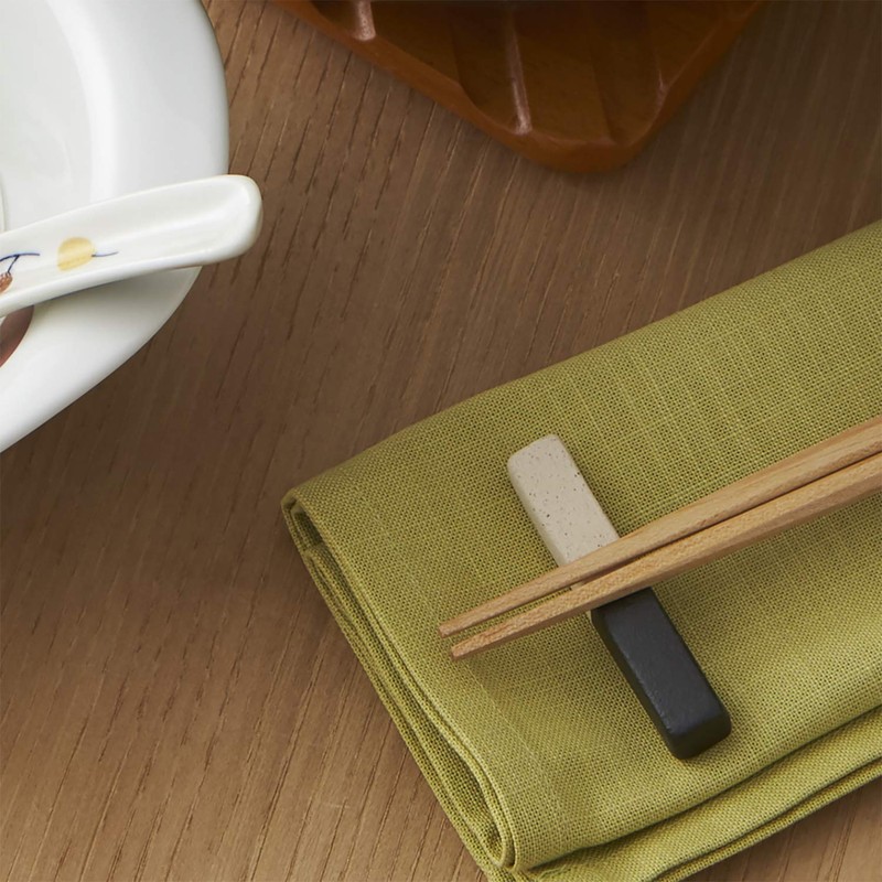 TAMAKI T-924327 Kyu Half Chopsticks Rest, Black, Diameter 2.2 x