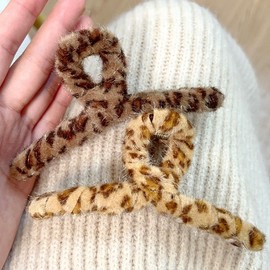 Elegant Plush Leopard Print Hair Claw Clip for Women - Autumn/Winter Fashion One Size/Dark Gray Leopard Print 20ea