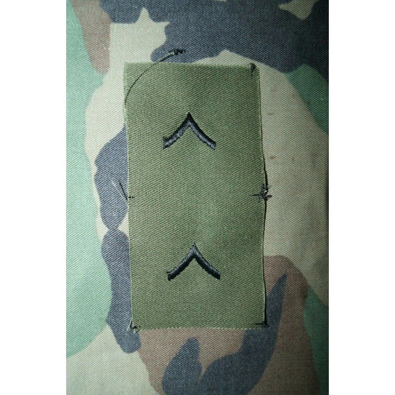 RARE US Army Private PV2 / E-2 Collar Rank Insignia