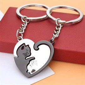 CAOXIAN Couples Keychain Ying Yang Cat Tai Chi Puzzle Piece Key Chain Friendship Best Friend Boyfriend Girlfriend Keychain Ring for Couple Her and Her Valentines Gifts, multi-coloured, M